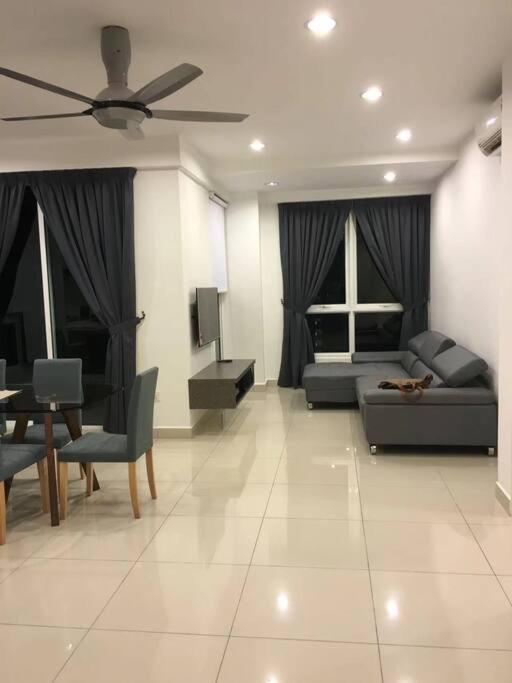 25Th At Manone Apartment George Town Ngoại thất bức ảnh